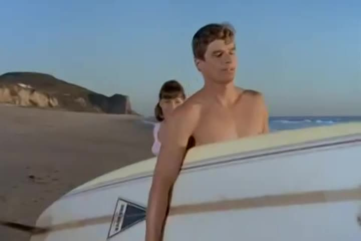 Gidget - Pilot Episode